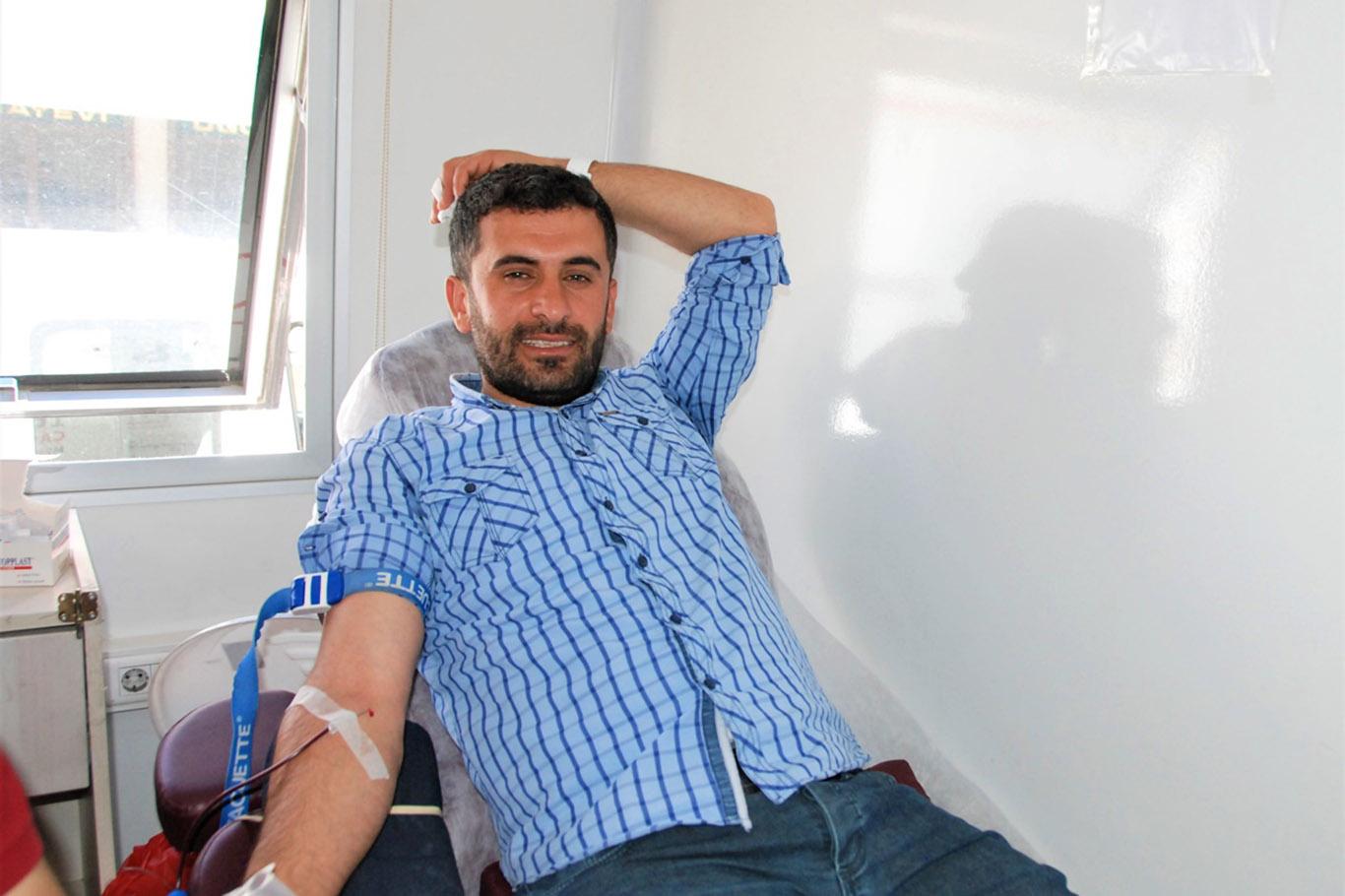Bitlis Müftüsü Geylani: Kan vererek can kurtarabiliyorsak ne mutlu bize Bitlis Müftüsü Geylani: Kan vererek can kurtarabiliyorsak ne mutlu bize